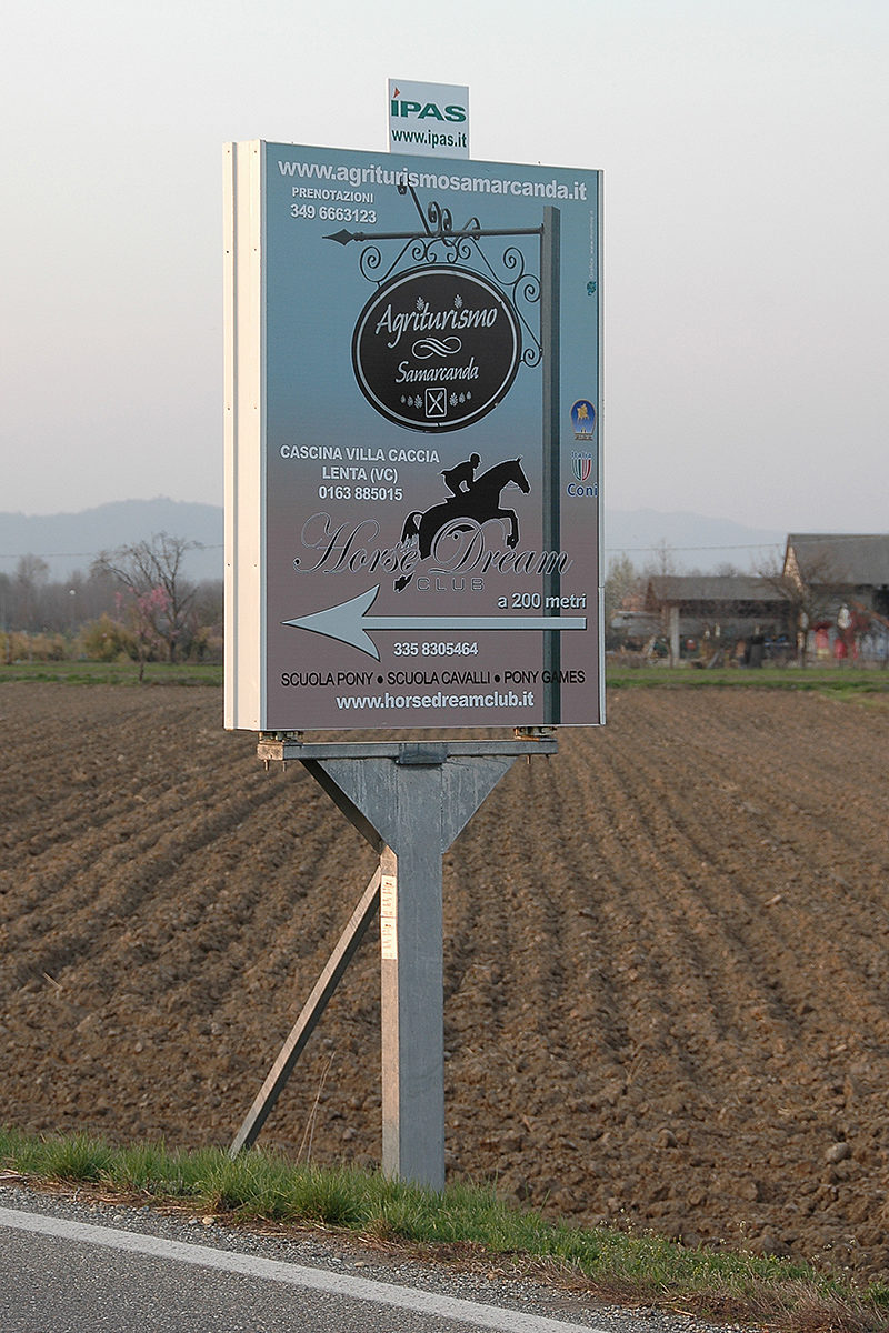 Cartelloni pubblicitari: Agriturismo Samarcanda - Lenta (VC)